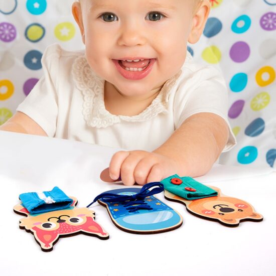 Joc educativ Jucarii de indemanare Sa Ne imbracam