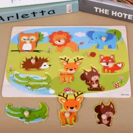 Puzzle incastru cu butoni Crocodil Animale salbatice