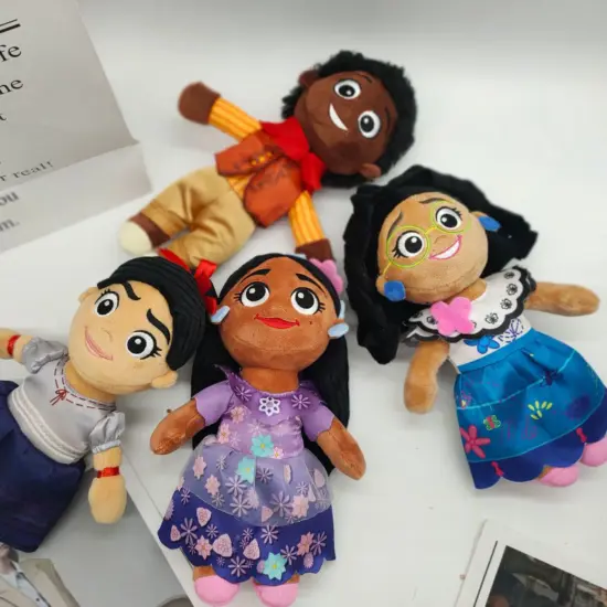 Set 4 Papusi Jucarii din plus desene animate Encanto