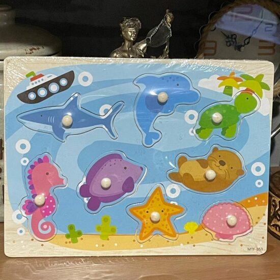 Puzzle incastru Animale marine cu butoni din lemn