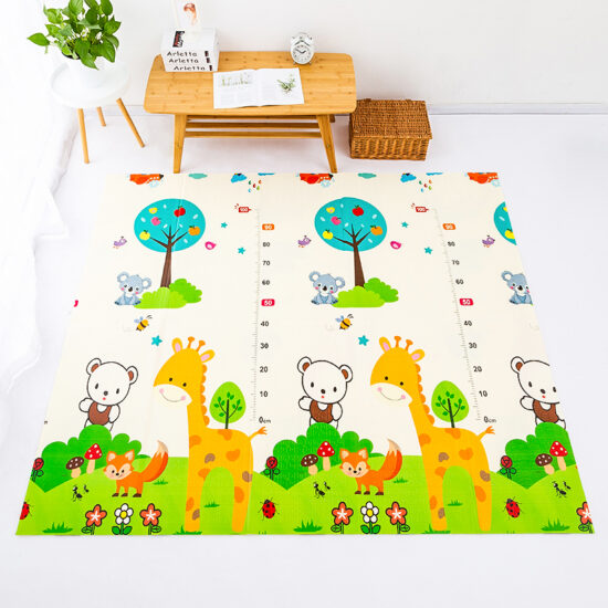 Covor joaca pliabil XPE Girafa cu 2 fete 180 x 200 cm