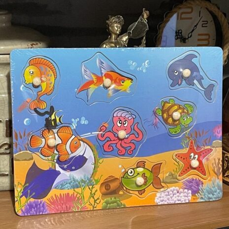 Puzzle incastru Animalele marine cu butoni din lemn