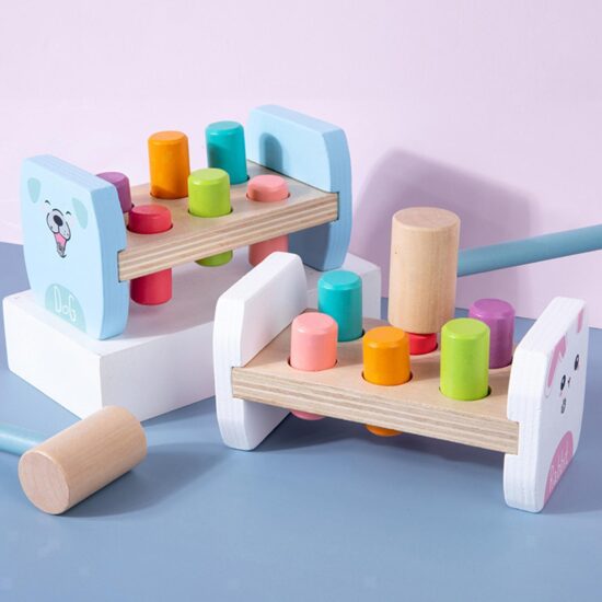 Banc lucru din lemn cu ciocanel Pereti cu animale