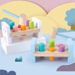 Banc lucru din lemn cu ciocanel Pereti cu animale