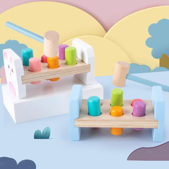 Banc lucru din lemn cu ciocanel Pereti cu animale