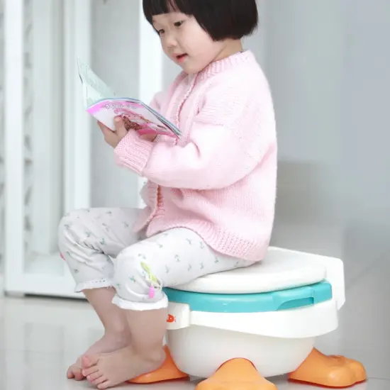 Olita Ratusca este o olita tip scaunel multifunctionala