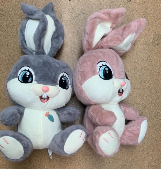 Jucarie din plus Iepurasul colorat si zambaret pentru copii