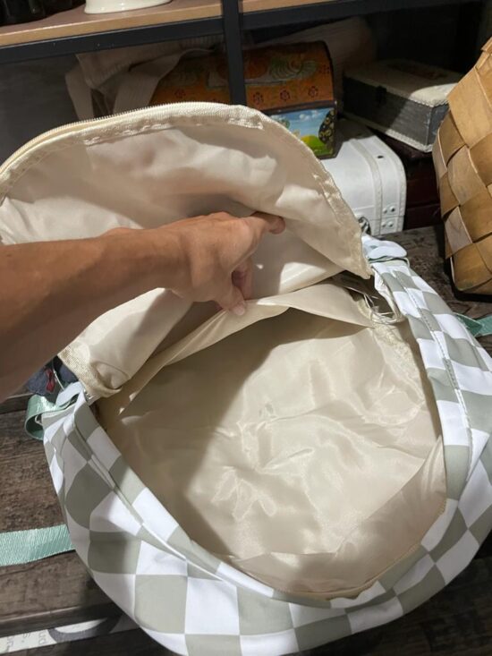 rucsac-scolar-cu-buzunare-inchise-bretele-reglabile-model-sah