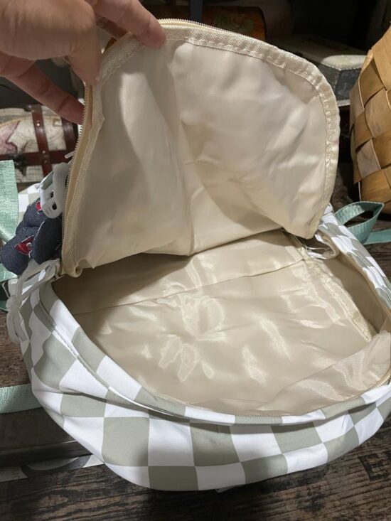 rucsac-scolar-cu-buzunare-inchise-bretele-reglabile-model-sah