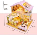 casuta-papusilor-roz-luminata-cu-mobilier-lemn-dormitor-bucatarie