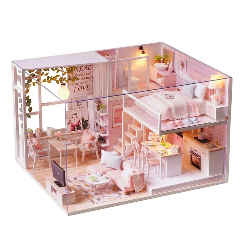 casuta-papusilor-roz-luminata-din-lemn-dormitor-living-bucatarie