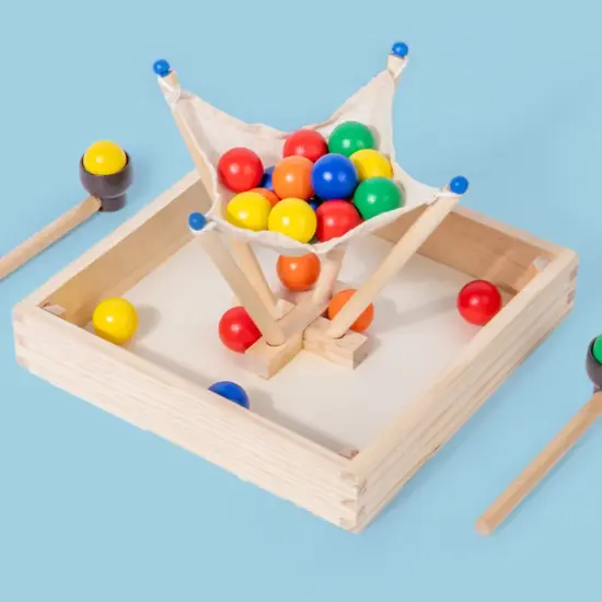 joc-pentru-motricitate-asociere-culori-indemanare-sorteaza-bilele