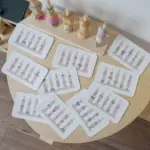 Joc Montessori Stivuieste formele geometrice pe axul din lemn