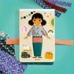 Joc creativ Atelierul de imbracat fetele cu diferite tesaturi Djeco