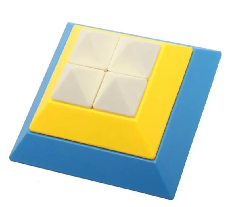 Joc de construit 30 Forme geometrice colorate Piramida Roboti