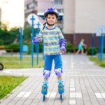 Role reglabile Alb-Bleu din aluminiu cu Roti din silicon si frana