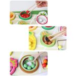 Joc pentru motricitate Sortarea bilutelor colorate