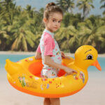 Colac de Inot tip chilotel bebe Ratusca cu manere gonflabila