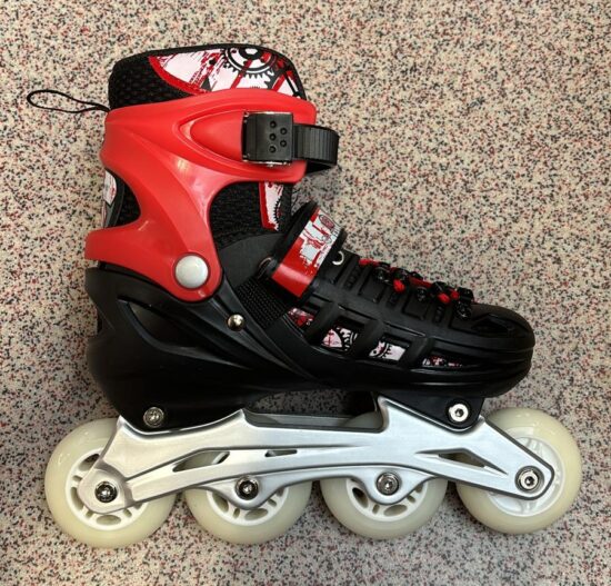 Role reglabile Negru Pozitionarea rotilor in linie Lumini roata fata