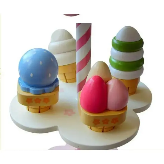 Jucarie Standul cu dulciuri din lemn cu inghetata magnetica