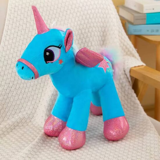 Jucarie plus Unicorn Muzical Curcubeu cu aripi si sclipici 20 cm