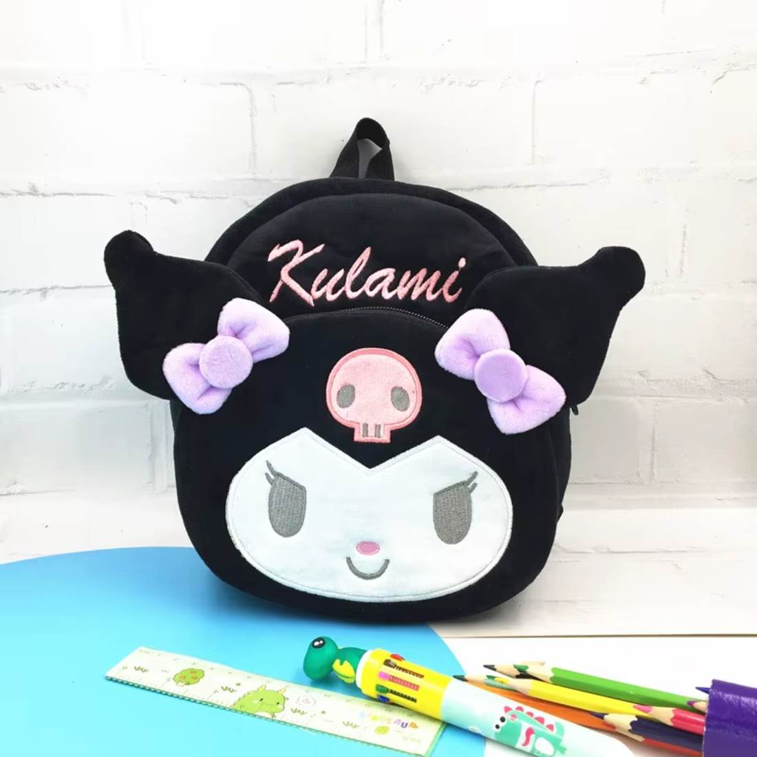 Rucsac Ghiozdan plus Kuromi Negru din seria Hello Kitty