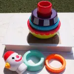 Jucarie Piramida Clovn Stivuire 4 inele Cercuri Hopa Mitica