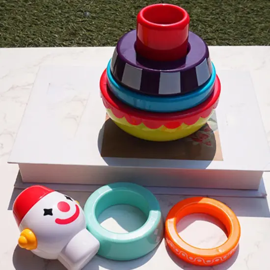 Jucarie Piramida Clovn Stivuire 4 inele Cercuri Hopa Mitica