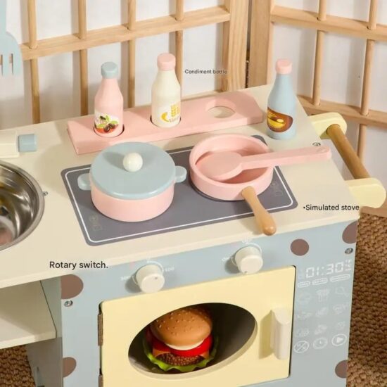 Bucatarie Girafa Jucarie din lemn cu Chiuveta si accesorii vase