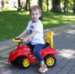 Masinuta Rosie copii fara pedale cu Volan electronic Ride on