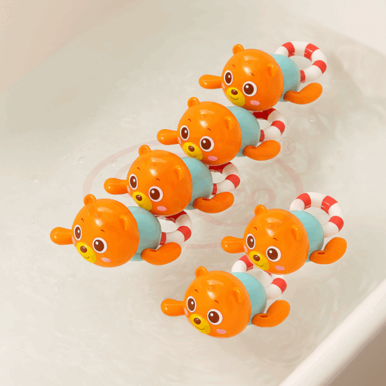 Set 6 Jucarii interactive bebe pentru baie Ursuletii inotatori