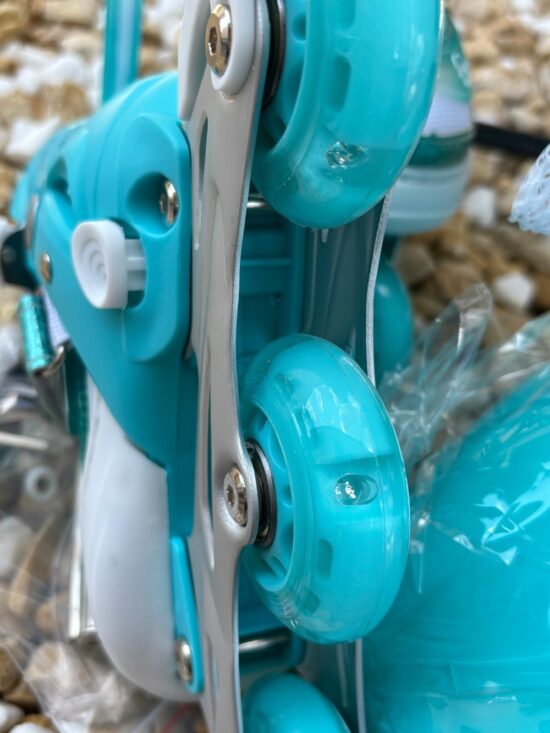 Set Role Turcoaz Reglabile cu protectii Pozitionarea rotilor 2in1