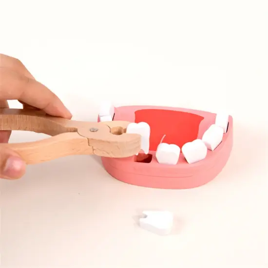 Set Trusa doctor albastru cu accesorii si Jucarie plus copii