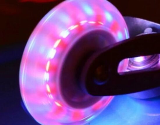 Trotineta Albastra cu Frana de picior pe Spate Scooter cu Lumini