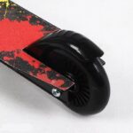 Trotineta Rosie cu Frana de picior pe Spate Scooter cu Lumini