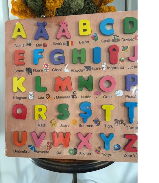 Puzzle educativ Montessori in Limba Romana Alfabet cu diacritice
