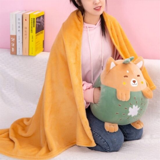 Set Kiwi cu Perna de dormit si Paturica pliabila pufoasa din plus