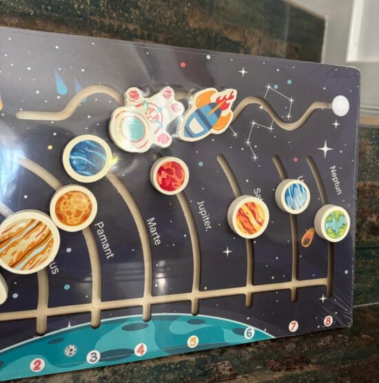 Sistemul solar Limba romana Puzzle labirint lemn cu 8 Planete