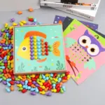 Joc creativ Animale Mozaic Genius cu butoni colorati si Planse