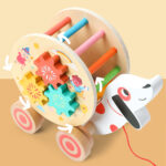 Jucarie lemn de tras Catelus cu Ceas si activitati motrice