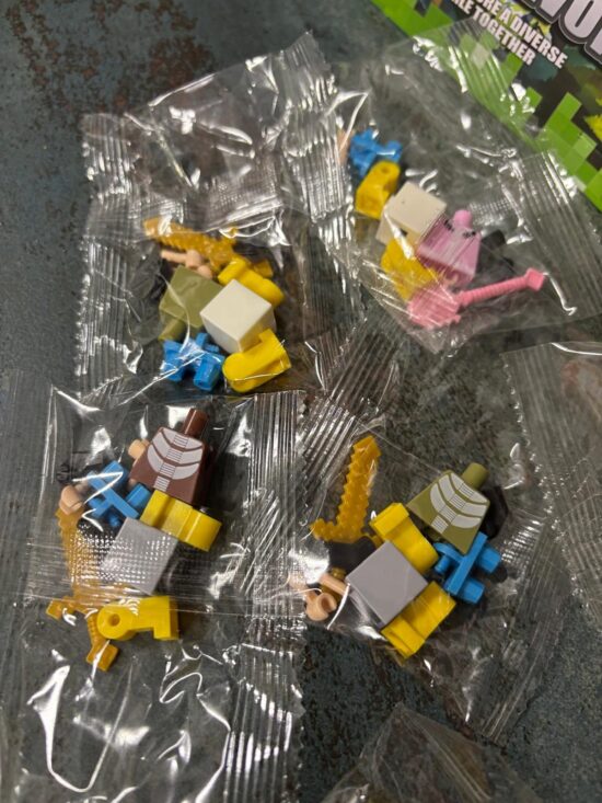 Set 140 Cuburi magnetice 10 Figurine MineCraft Magnetici Joc Stem 1